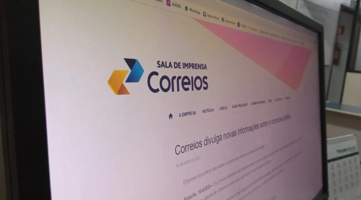 tela de computador mostrando a página dos Correios da internet, mostrando a inscrição sala de imprensa