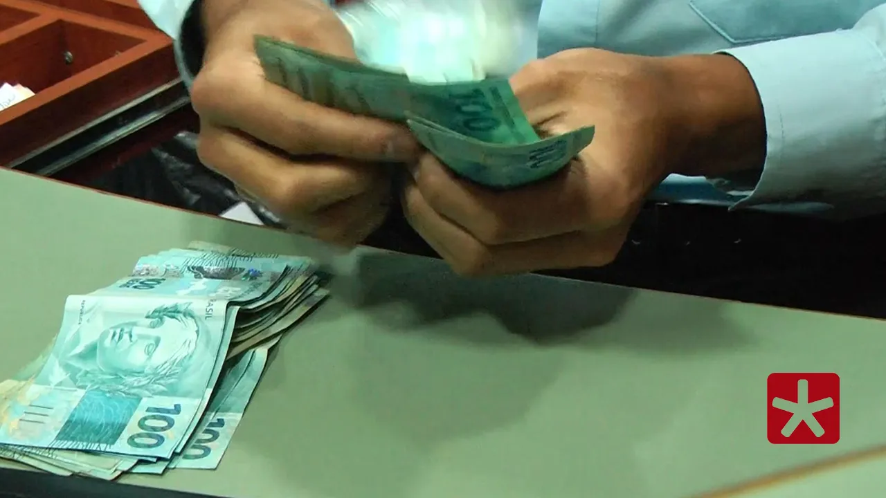 Primeira parcela do décimo terceiro deve ser depositada até esta sexta