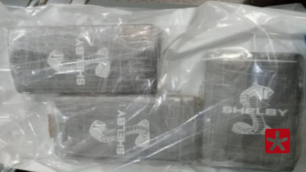 Passageiro de ônibus é preso com pasta base de cocaína em Patos de Minas