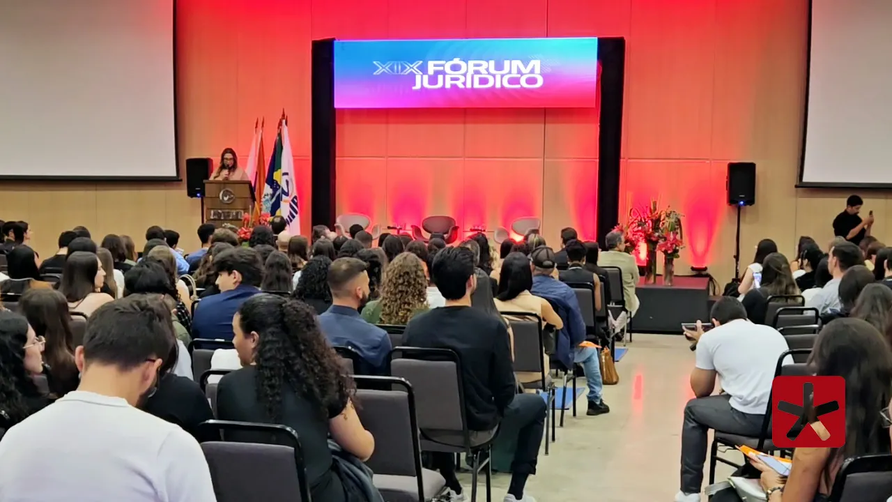 Unipam dá início ao XIX Fórum Jurídico com debate sobre crise constitucional