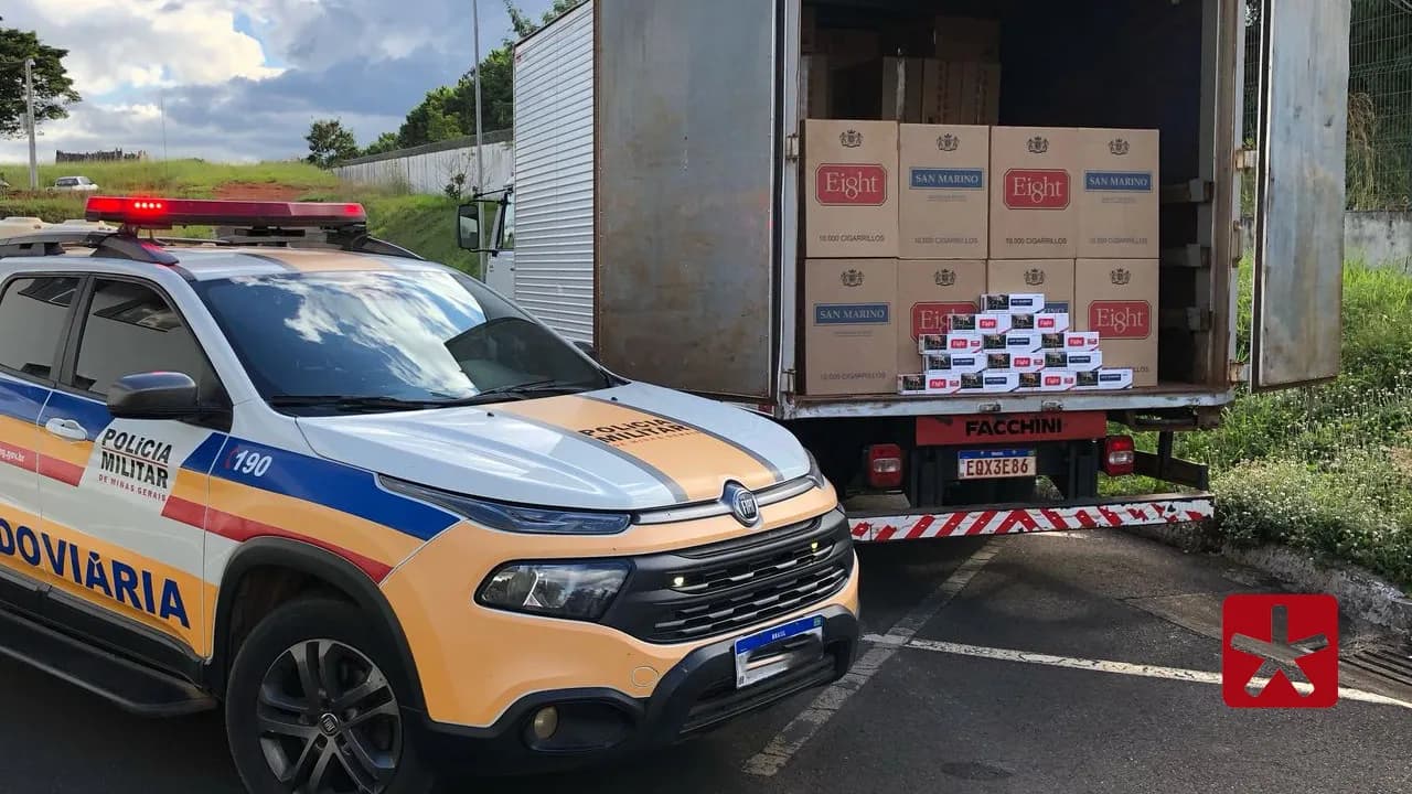 Caminhão furtado com meio milhão em cigarros contrabandeados é apreendido em Patrocínio