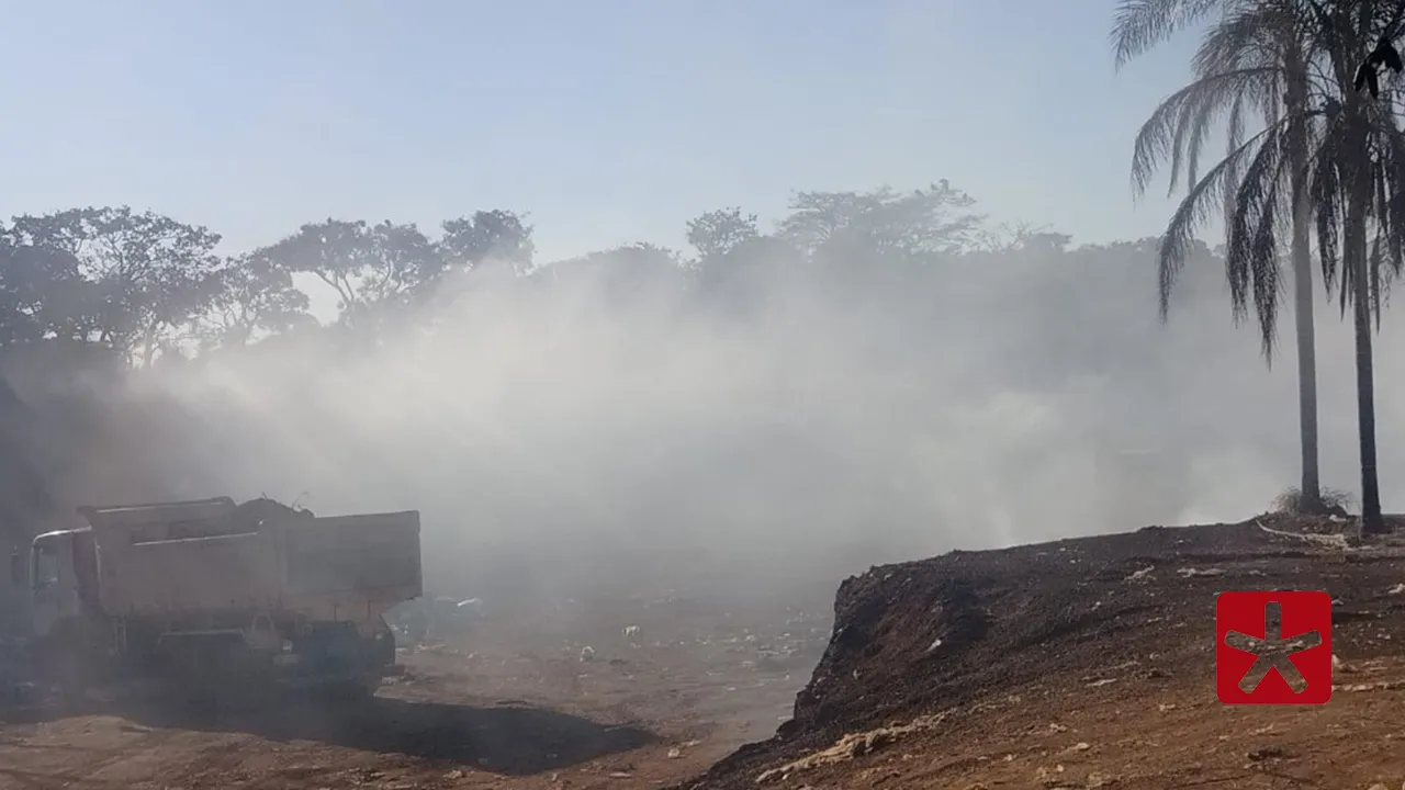 Combate a incêndio em aterro sanitário entra no terceiro dia