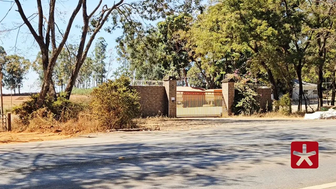 Homem é morto a tiro durante invasão de galpão em fazenda