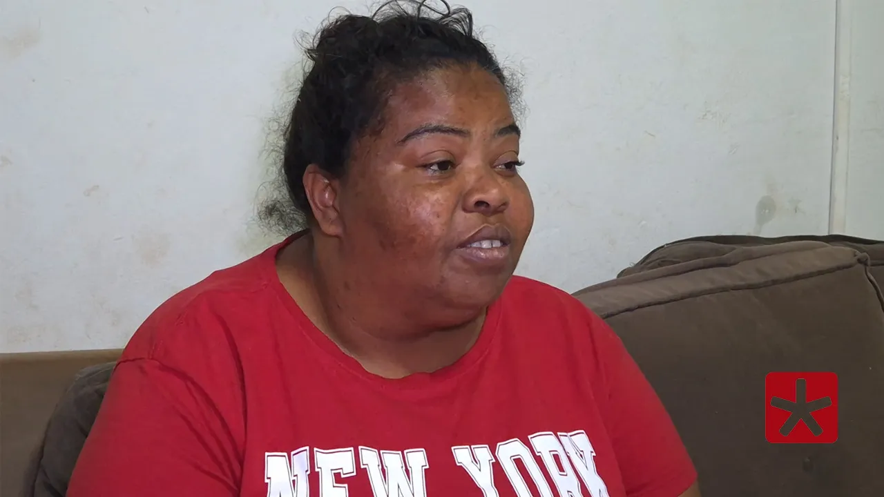 Mulher sofre com linfoma na tireoide, fibromialgia, hérnia de disco e pressão alta 