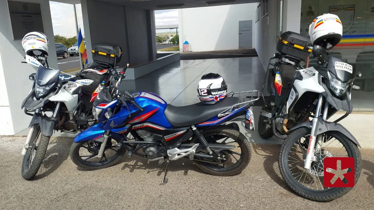 Polícia Militar informou que motociclista foi flagrando dando "grau" em via pública