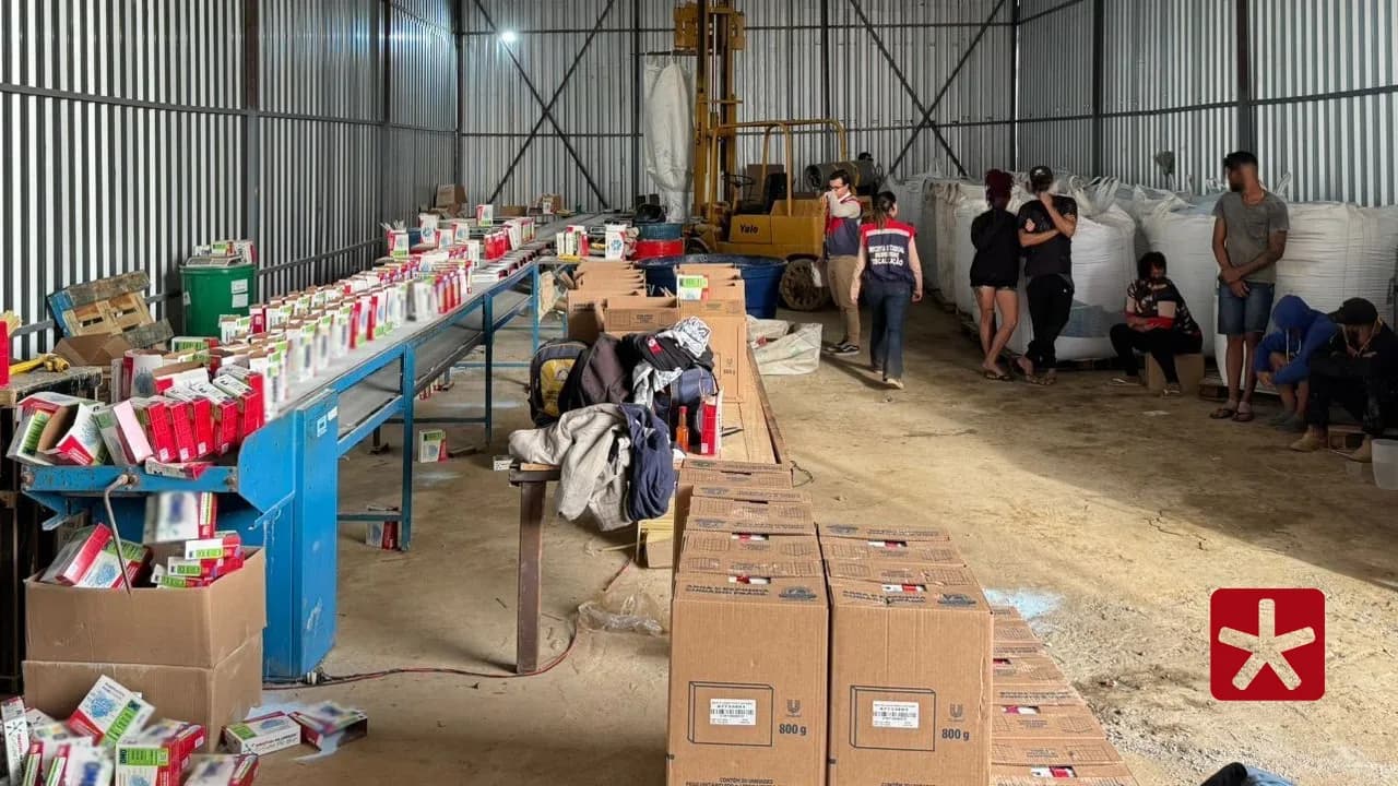 Foram apreendidas 55 toneladas de sabão falsificado em embalagens de outro produto 