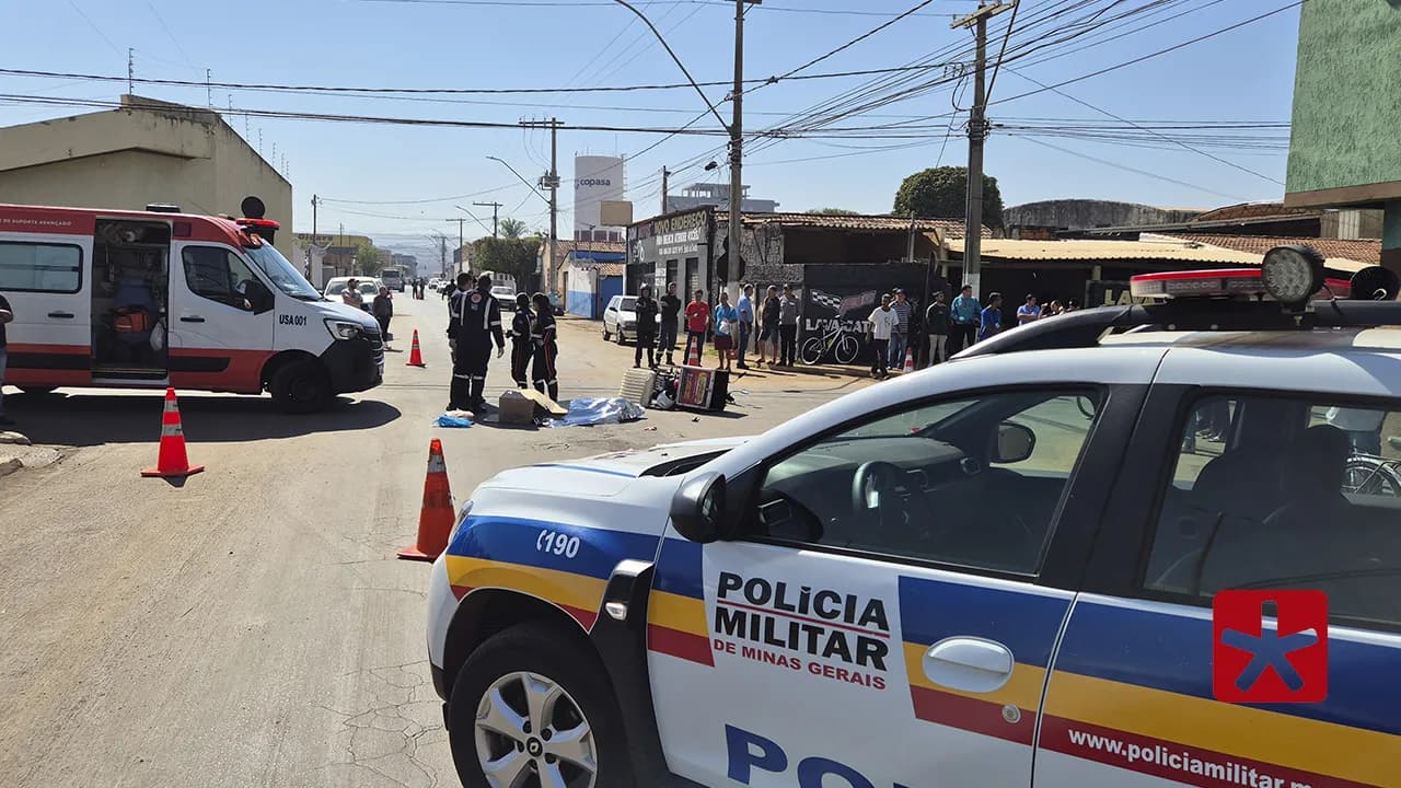 Motociclista morre em acidente com caminhão no bairro Cristo Redentor