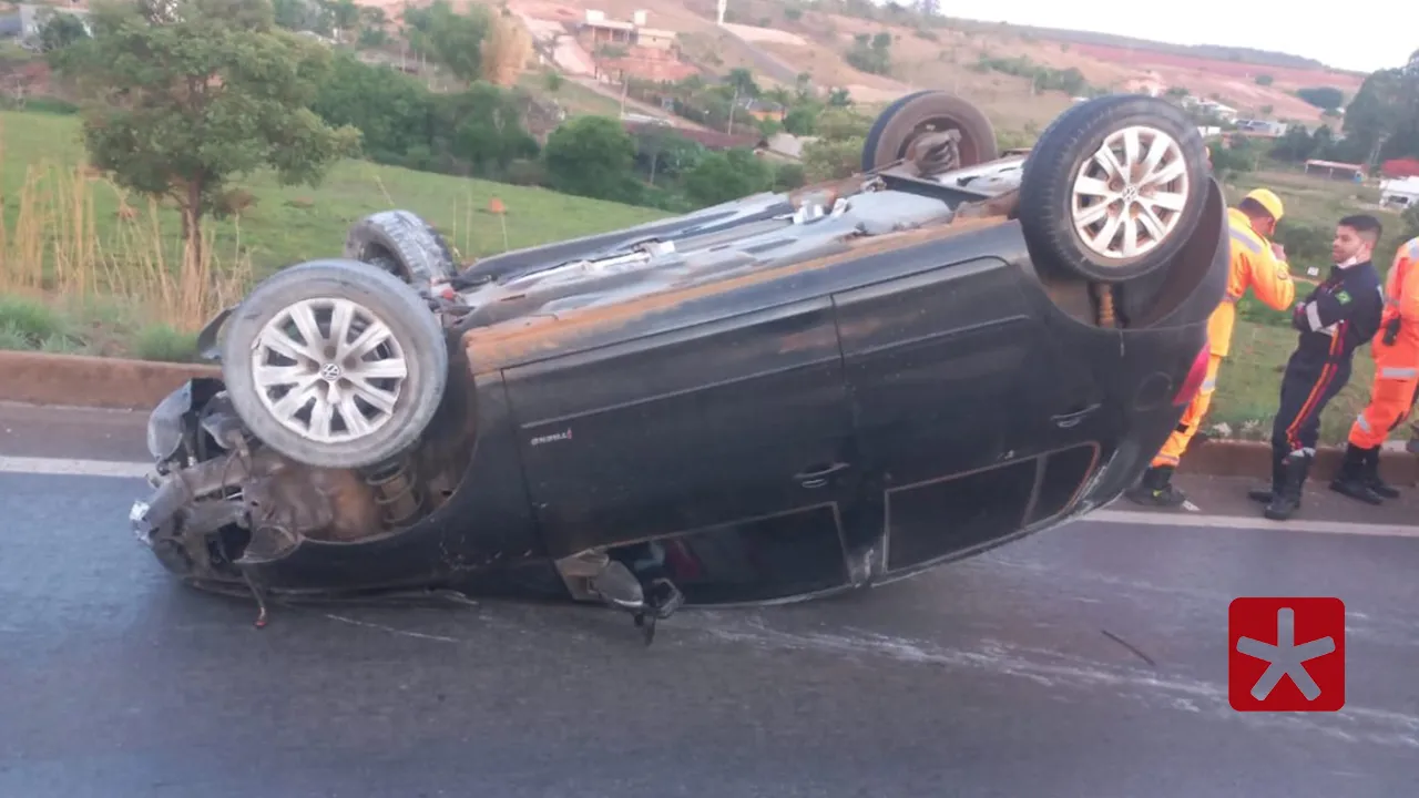 Mulher é detida por dirigir embriagada e provocar acidente em Patos de Minas