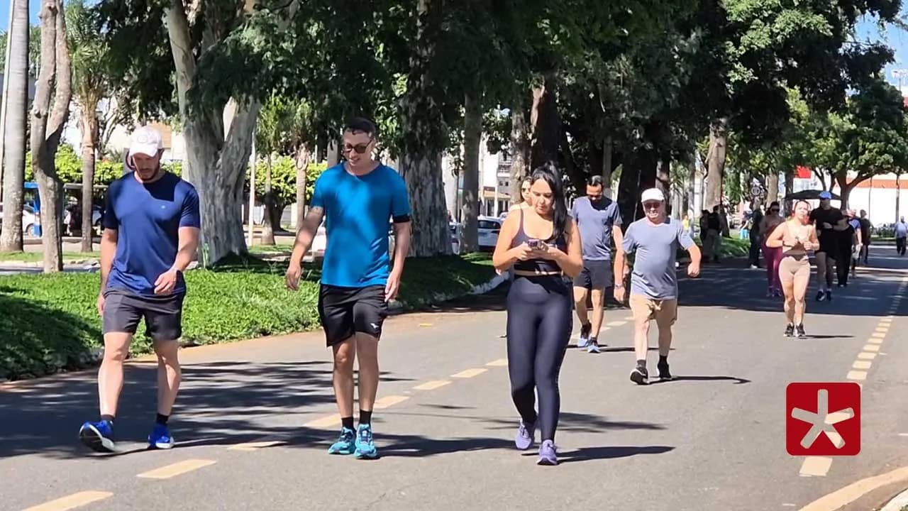 Orla da lagoa registra grande movimento durante o feriado