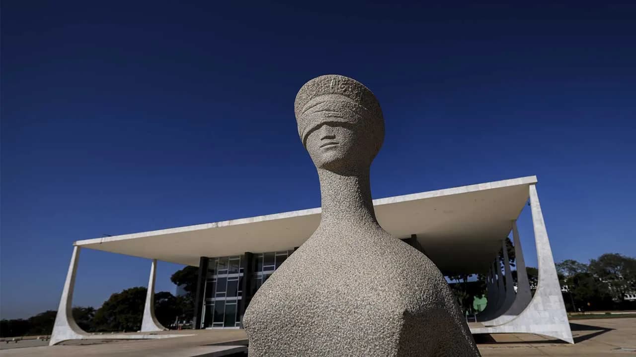 Primeira Turma do STF decide hoje se mantém Bolsonaro preso