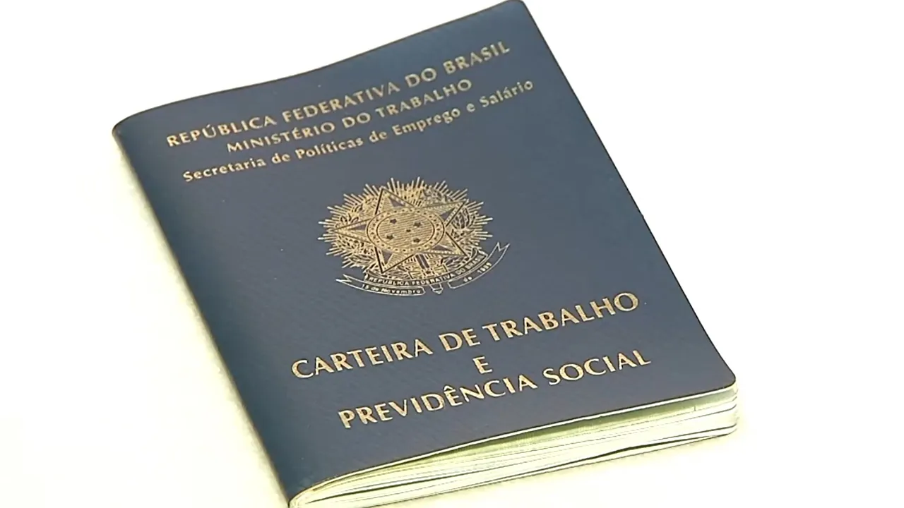 Taxa de desemprego cai para 5,4%, a menor desde 2012