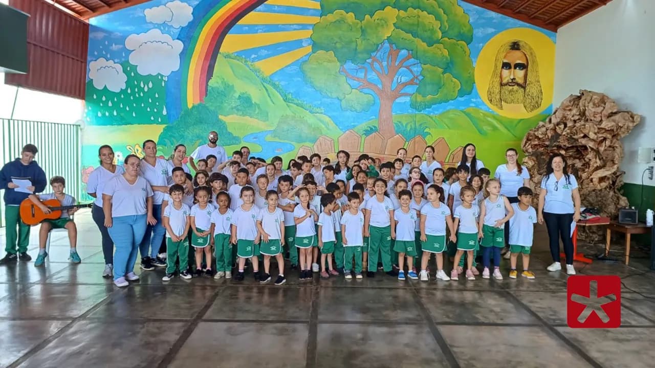 Cantata contará sobre as canções tradicionais de Natal em escola de Patos de Minas