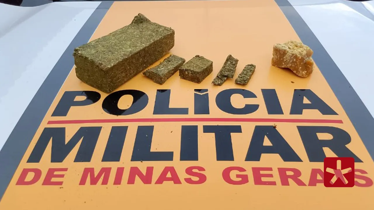 Passageiro de motocicleta é preso com drogas em rodovia