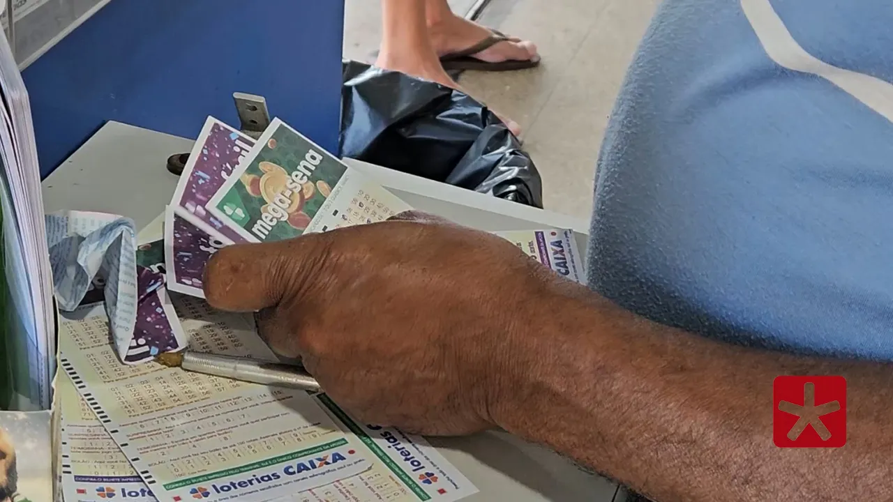 Mega-Sena acumula novamente e prêmio principal vai para R$ 44 milhões