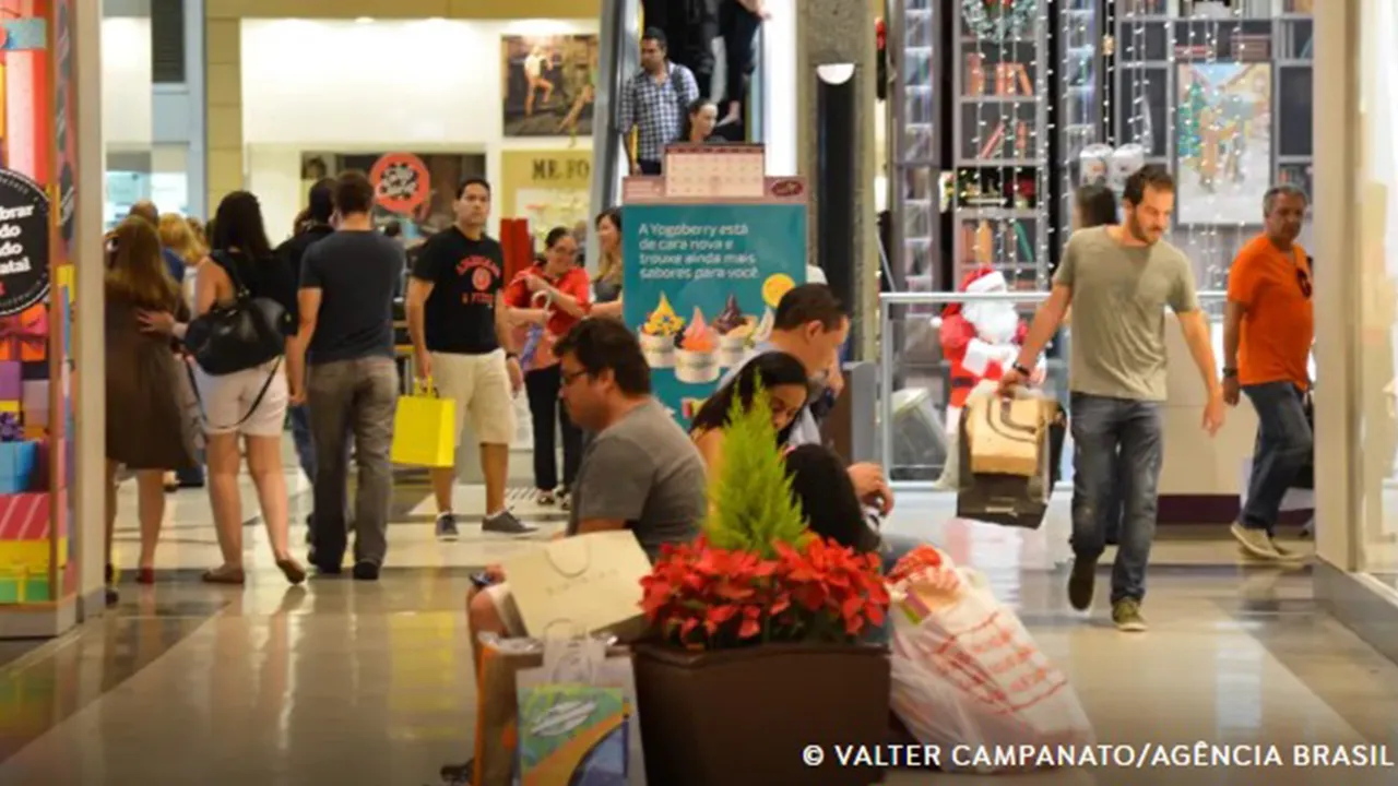 Ano eleitoral não impede redução da jornada de trabalho, diz ministro