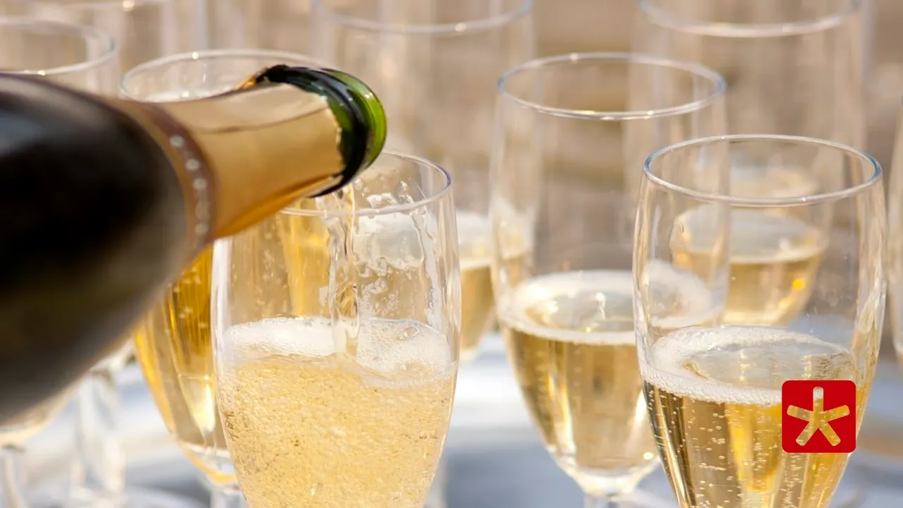 Alimentos ocupam lugar de destaque, carregando significados que atravessam séculos