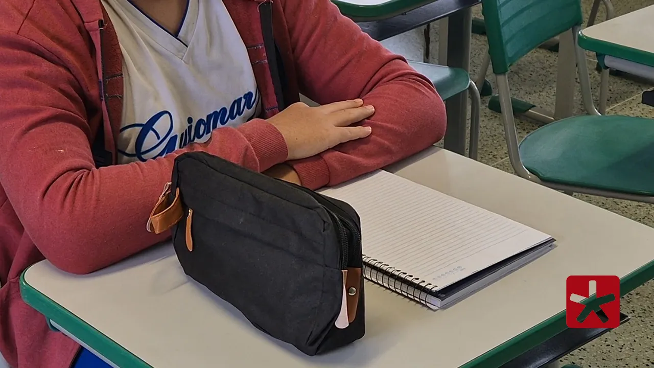 Volta às aulas em Patos de Minas reúne mais de 20 mil estudantes nesta quarta-feira