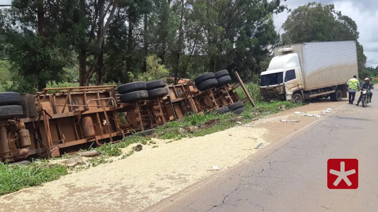 Saída de pista e colisão traseira são registradas na BR-365