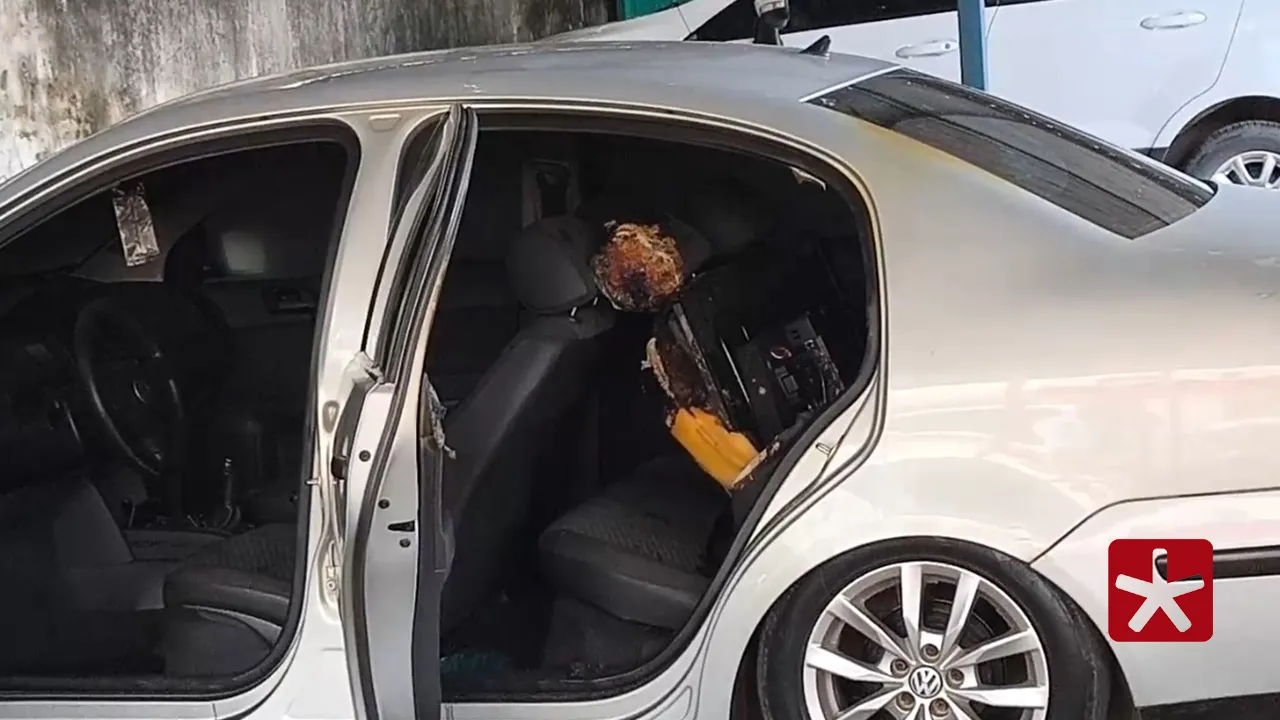 Princípio de incêndio em veículo mobiliza Corpo de Bombeiros no Centro de Patos de Minas