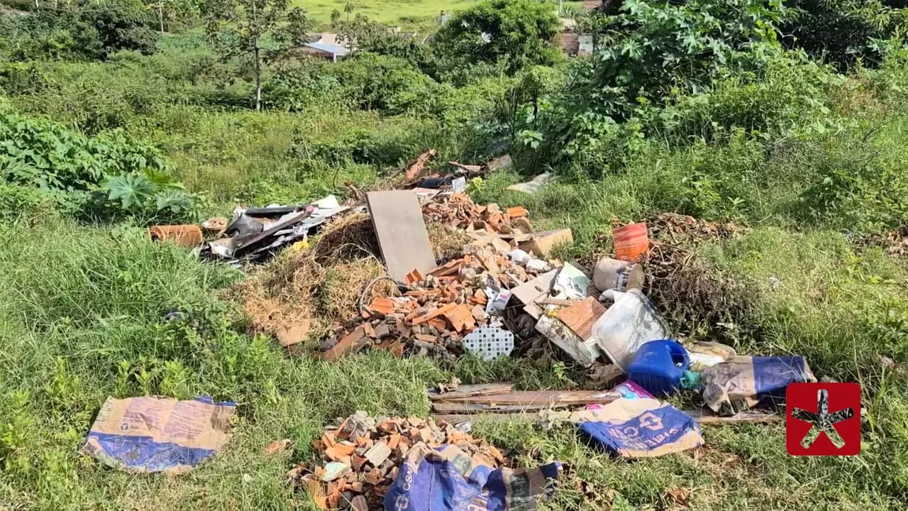 Comunidade pede providências urgentes, como a limpeza e fiscalização das autoridades