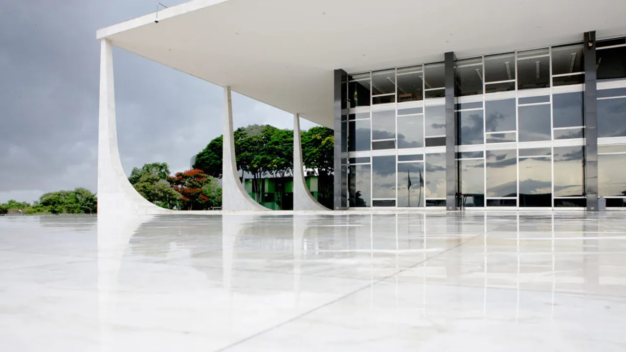 Saldos do FGTS devem ser corrigidos, no mínimo, pelo índice da inflação, reafirma STF