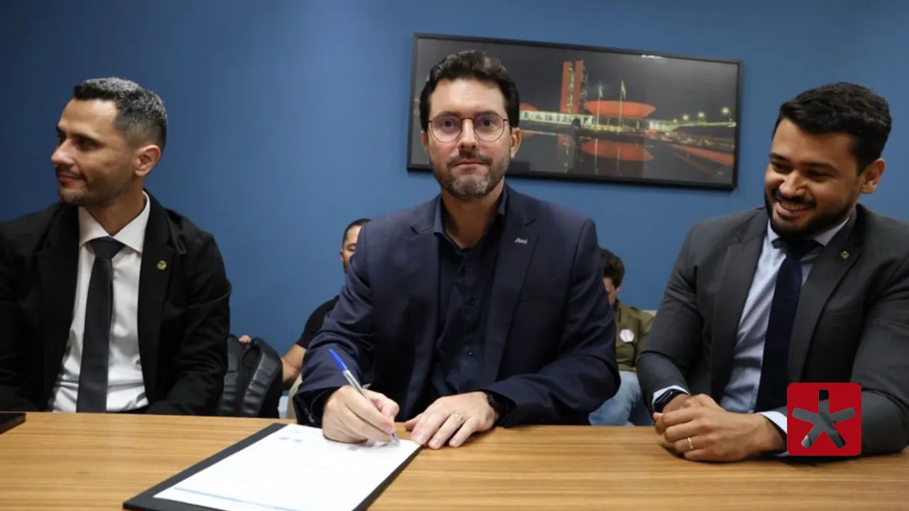 Eleições 2026: prefeito de Patos de Minas Luís Eduardo Falcão se filia ao Republicanos em Brasília