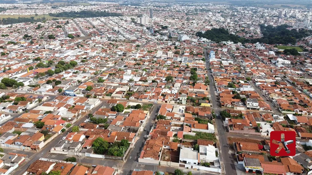 Município registrou saldo superior a 12 mil novos postos formais de trabalho em cinco anos