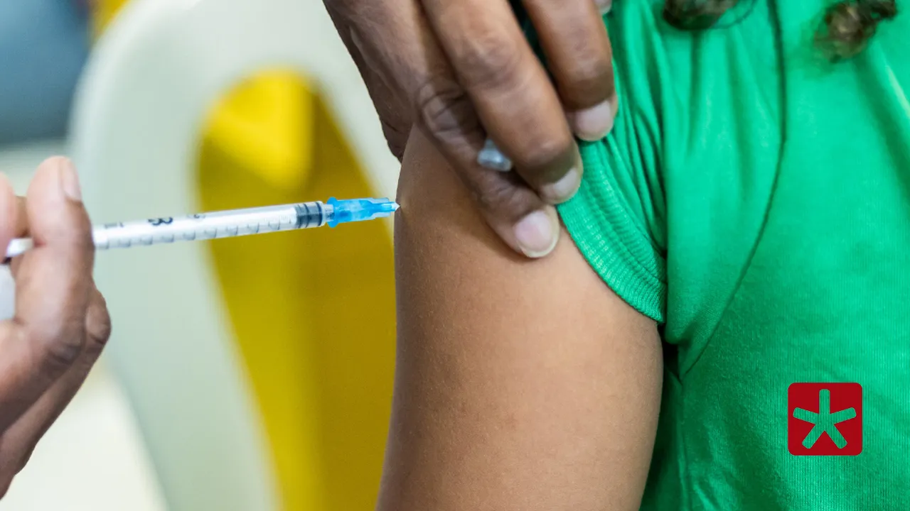 Imunização contempla adolescentes de 9 a 14 anos, indicou a Secretaria de Saúde 