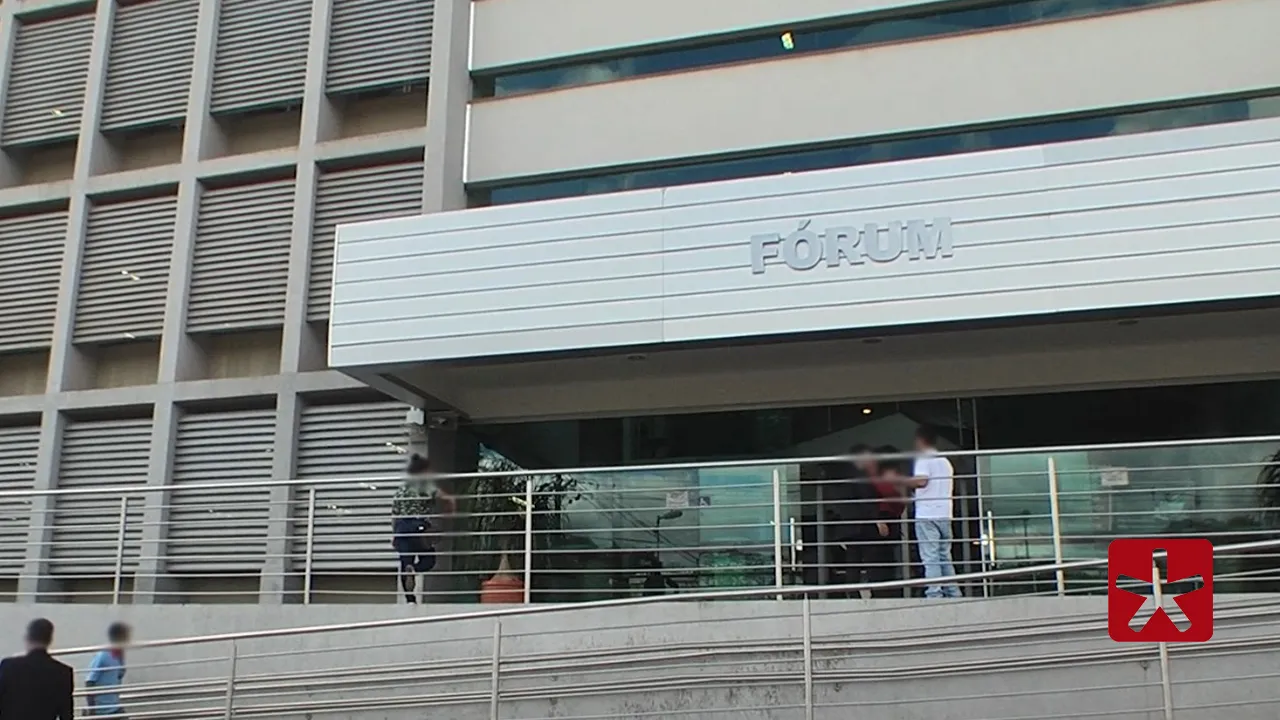 Homem é julgado por matar idoso após discussão por dívida de R$ 32 em Patos de Minas