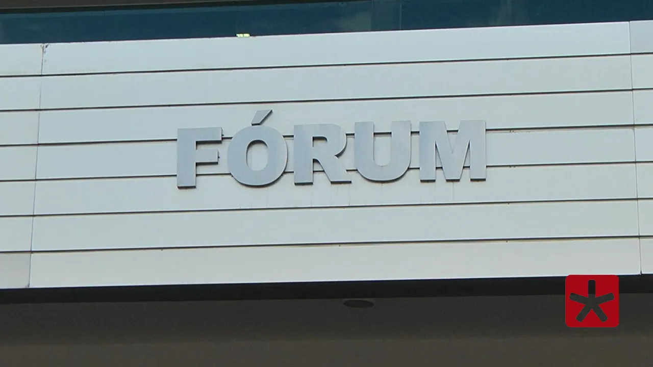 Quatro réus são julgados por dupla tentativa de homicídio em Patos de Minas