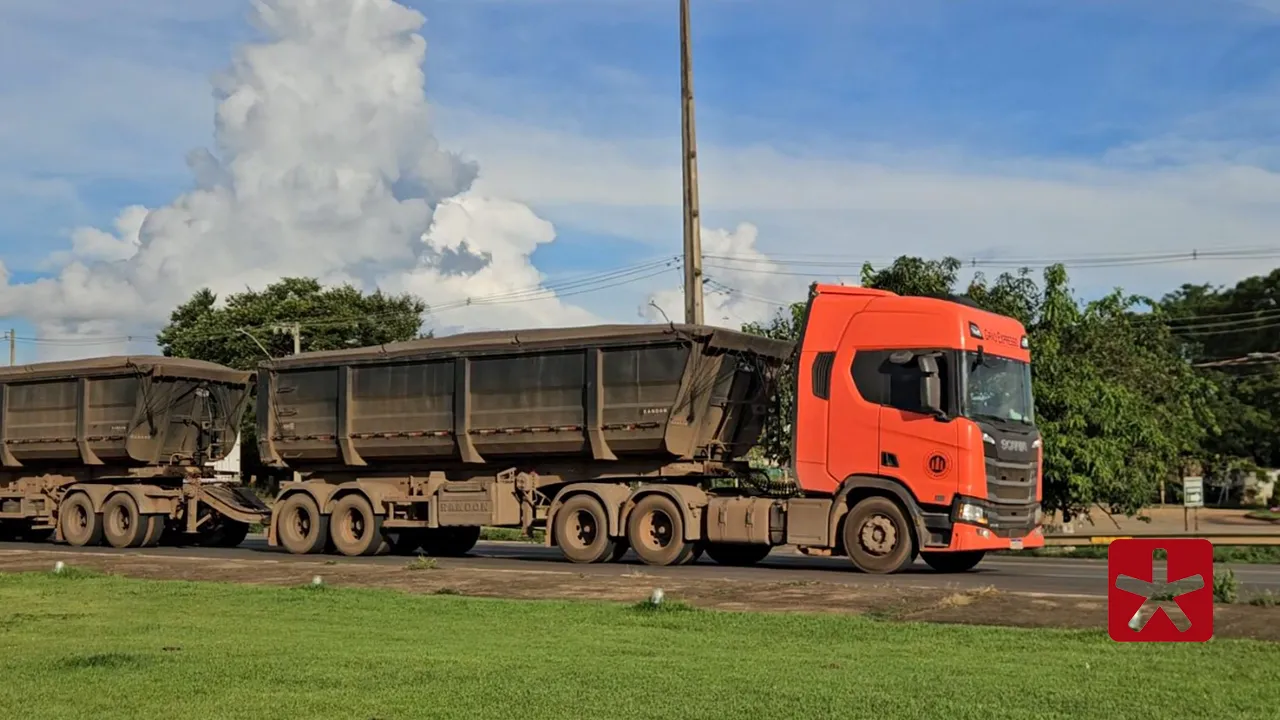 Caminhoneiros discutem possível greve nacional após alta do diesel; governo anuncia medidas