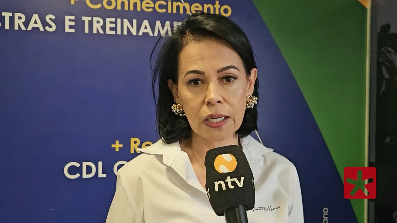 Sandra Gomes toma posse como prefeita nesta segunda