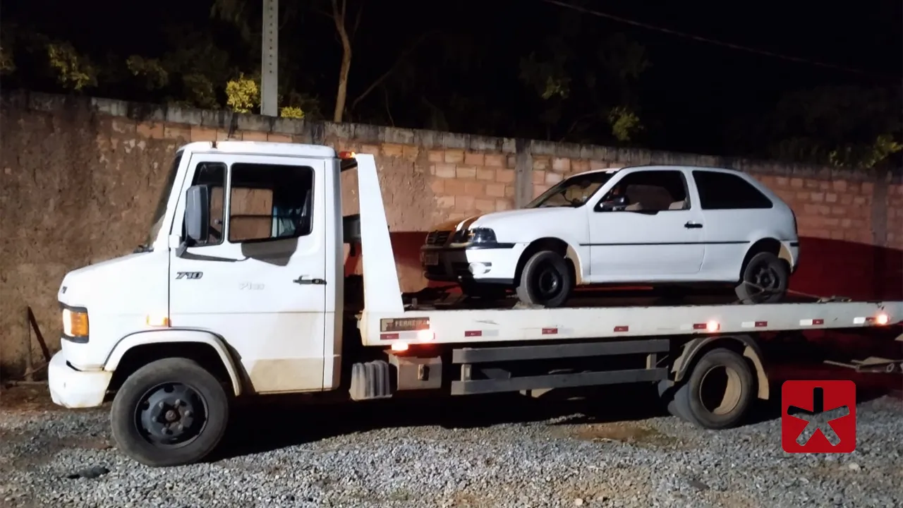 Envolvidos no crime foram localizados escondidos sobre telhados de imóveis próximos