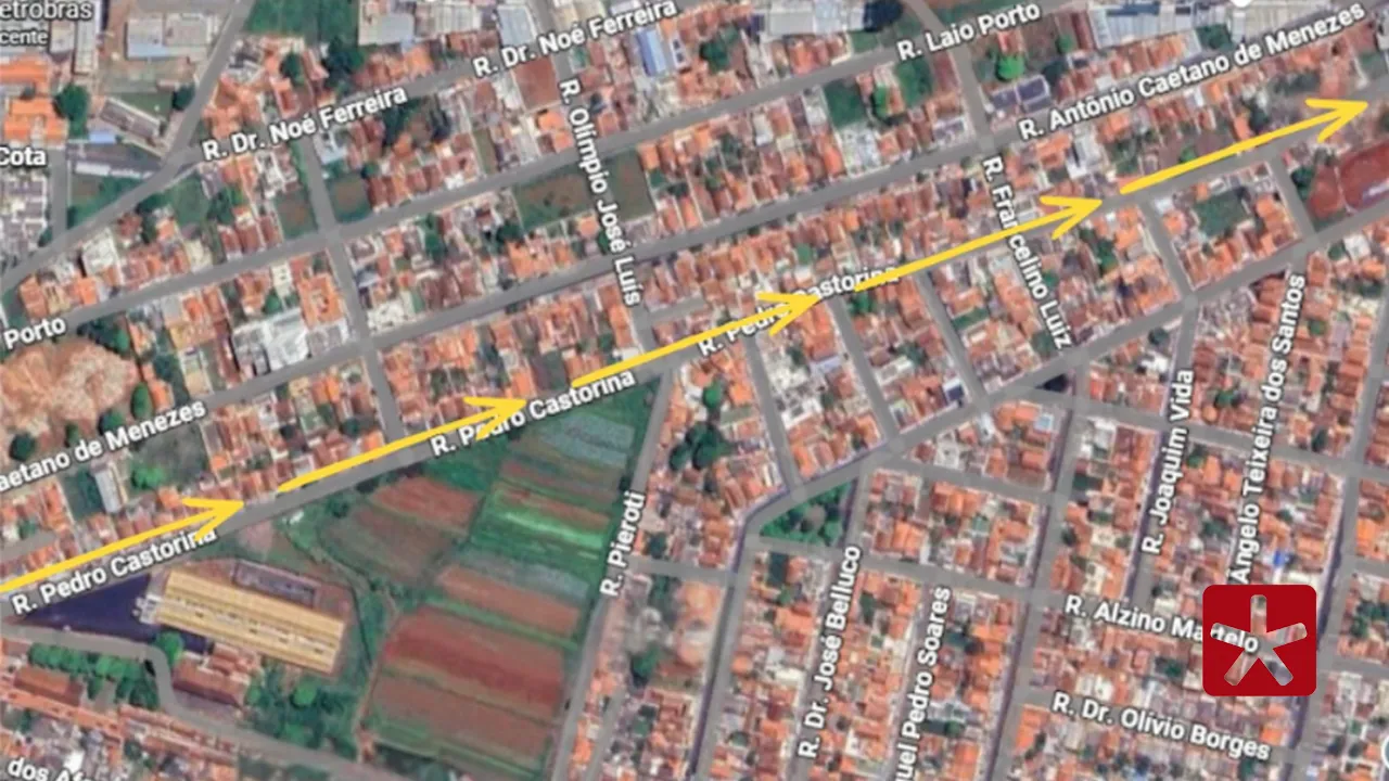 Foram instaladas novas placas e pintura de solo para orientar os motoristas da região 