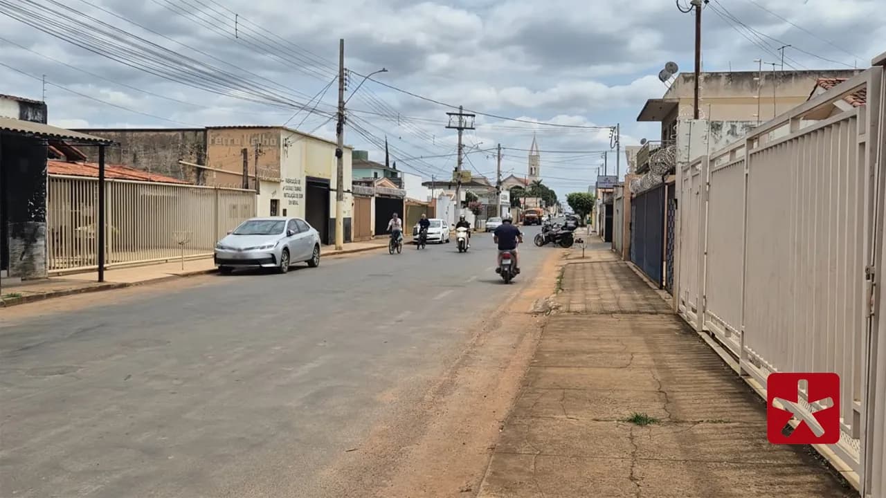 Secretaria de Trânsito vai substituir a sinalização vertical e horizontal ao longo da semana