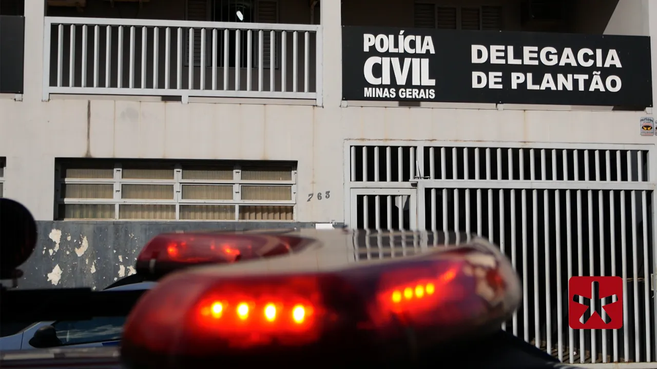 Indivíduo foi encontrado no interior do veículo com sinais de embriaguez